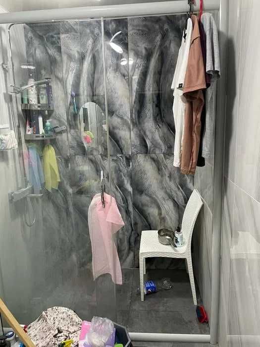 Медгородок Медгарадок 3-хона 4-этаж янги уй срочно сотилади