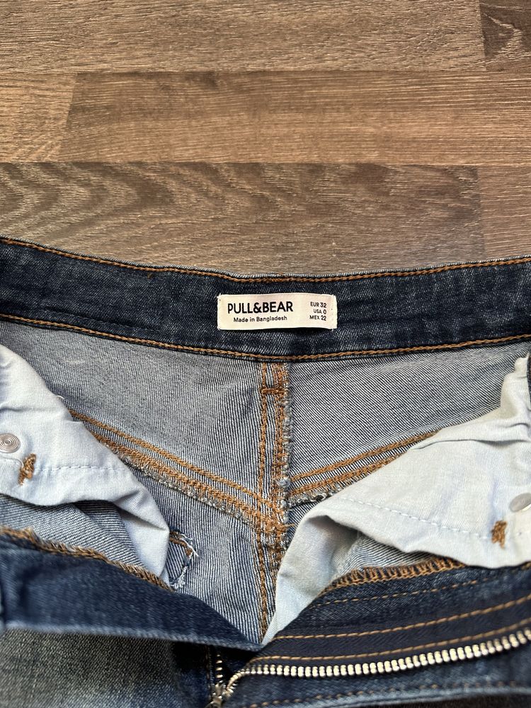 Къси панталони Pull & Bear, размер 32