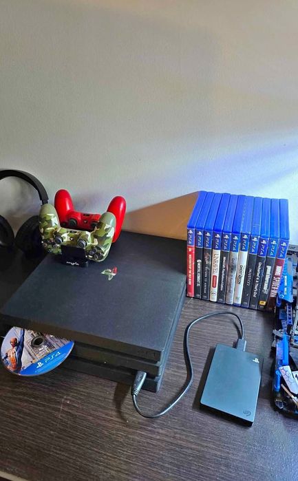 Ps4 pro 1tb + jocuri