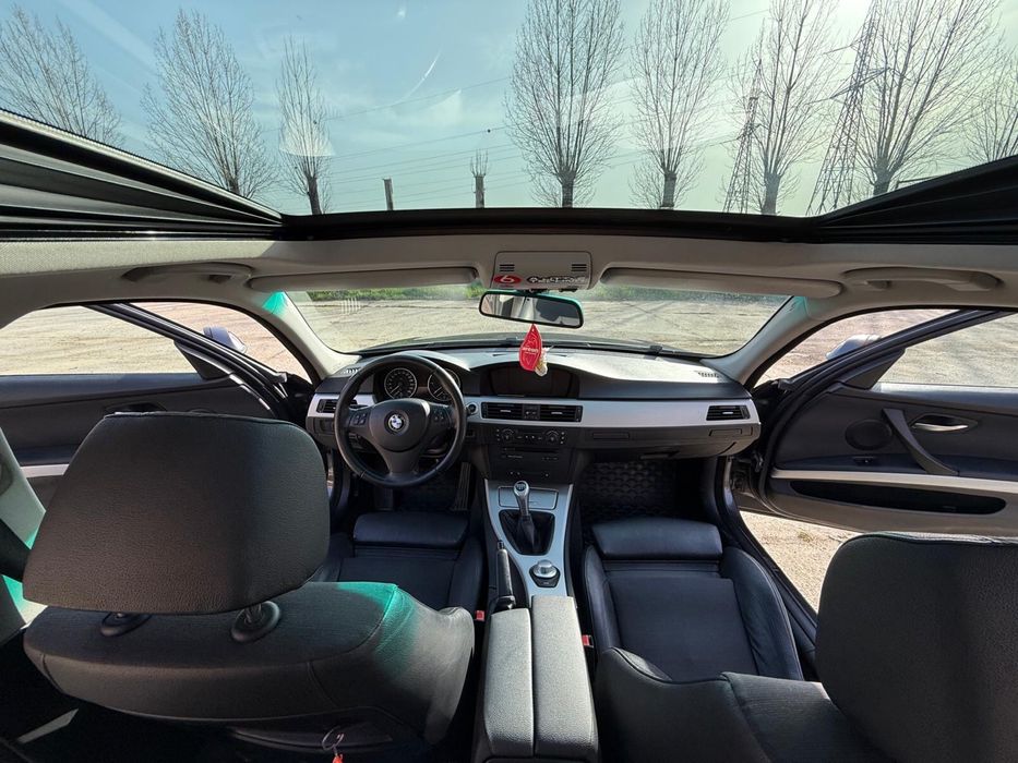 BMW 320d e91 panoramic.