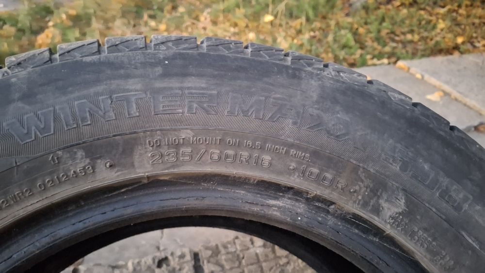 Шины в отличном состоянии.