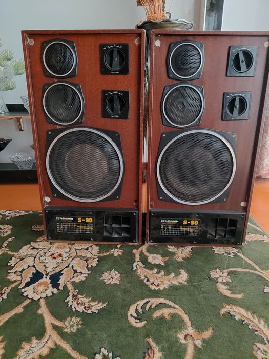 Kalonka e90 sotiladi xolati yaxshi