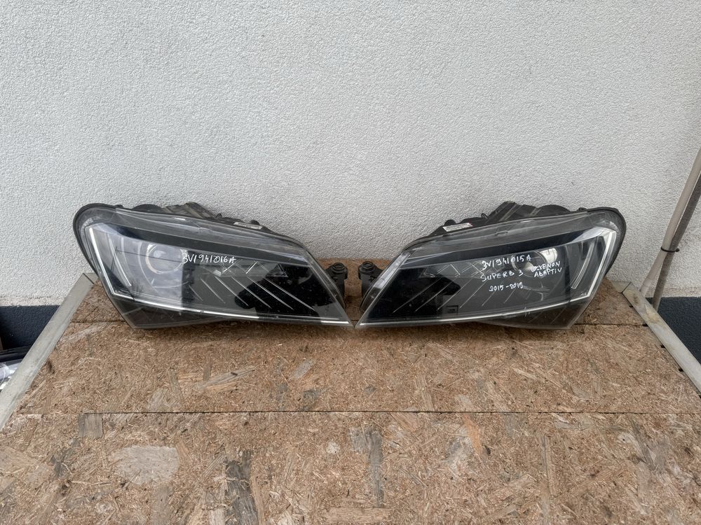 SET Far stanga dreapta Skoda Superb 3 Xenon + LED Originale Europa