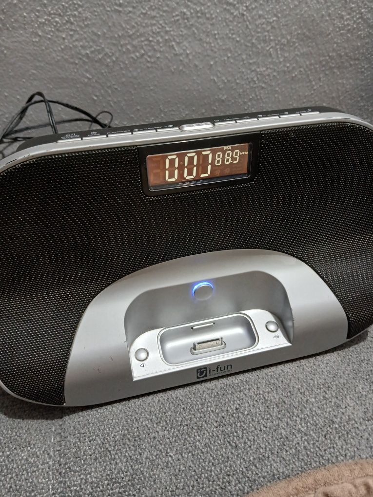 Boxa cu radio si ipod