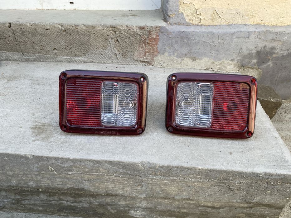 Vand lampi jeep rubicon