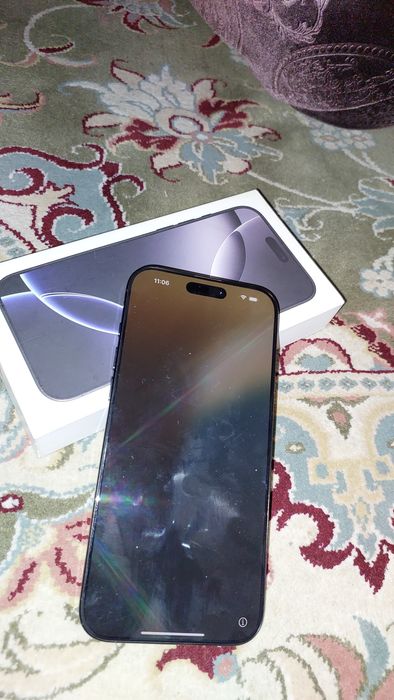 IPhone  16  telifon ishlatilgan orkasida defective bor ozod trashing.