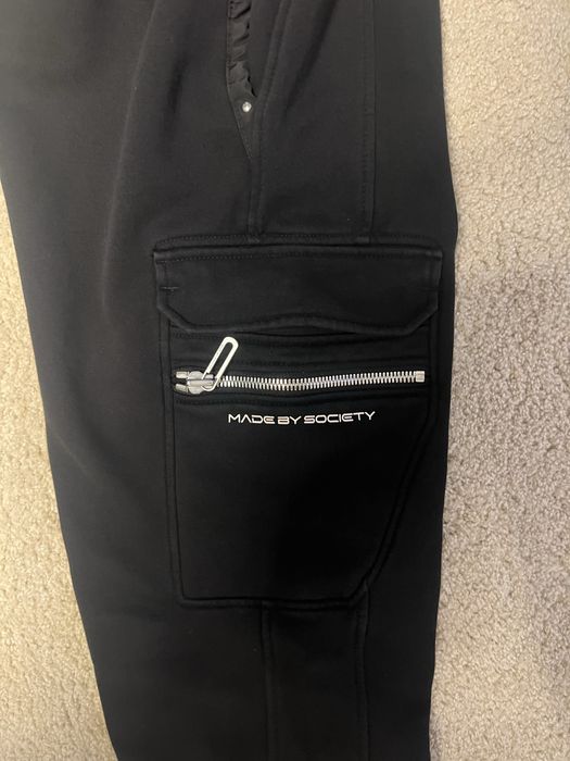 Pantaloni made by society