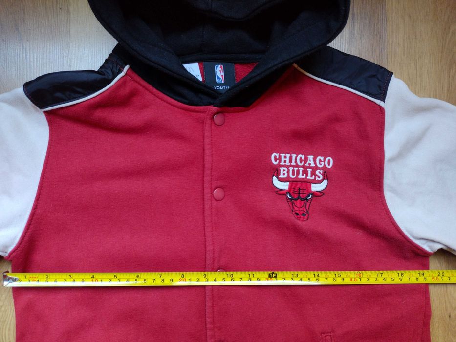 NBA / Chicago Bulls - детски суичър с качулка