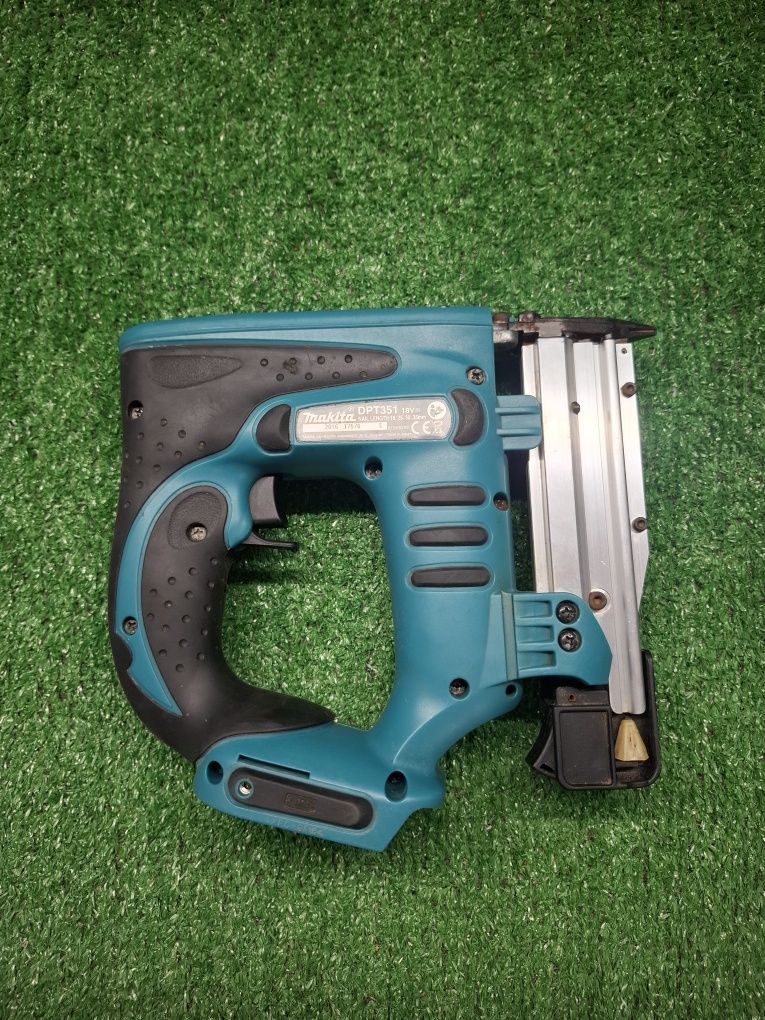 Нов такер за пирони Makita DPT351