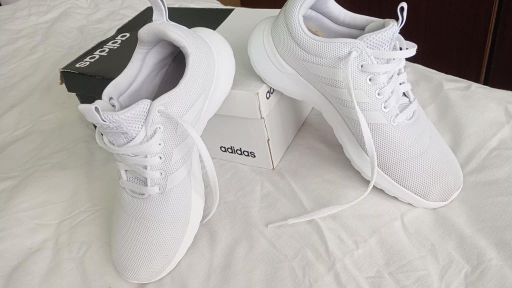 Дамски маратонки adidas