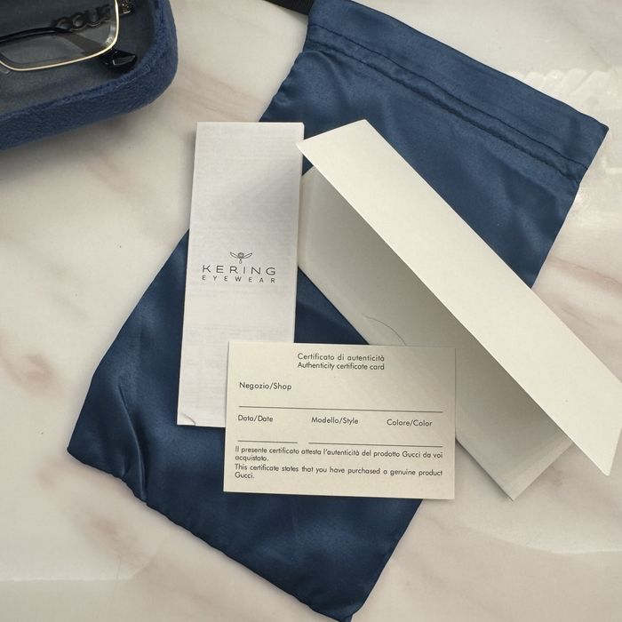 Ochelari de soare/de vedere Gucci