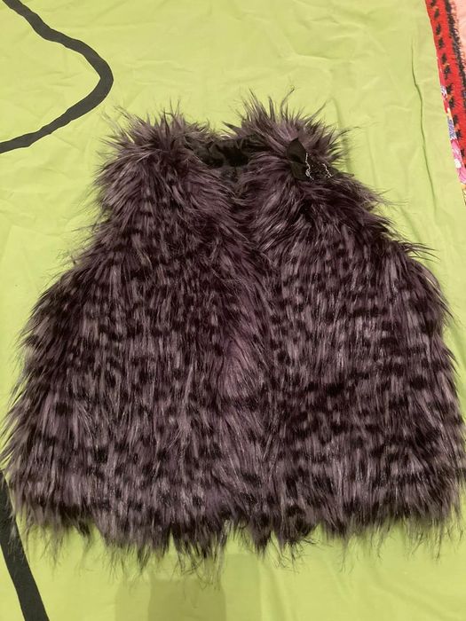 Меховая жилетка для девочек 4-6 лет