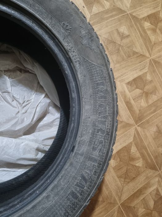 Продам комплект зимних шин 255/55 R18