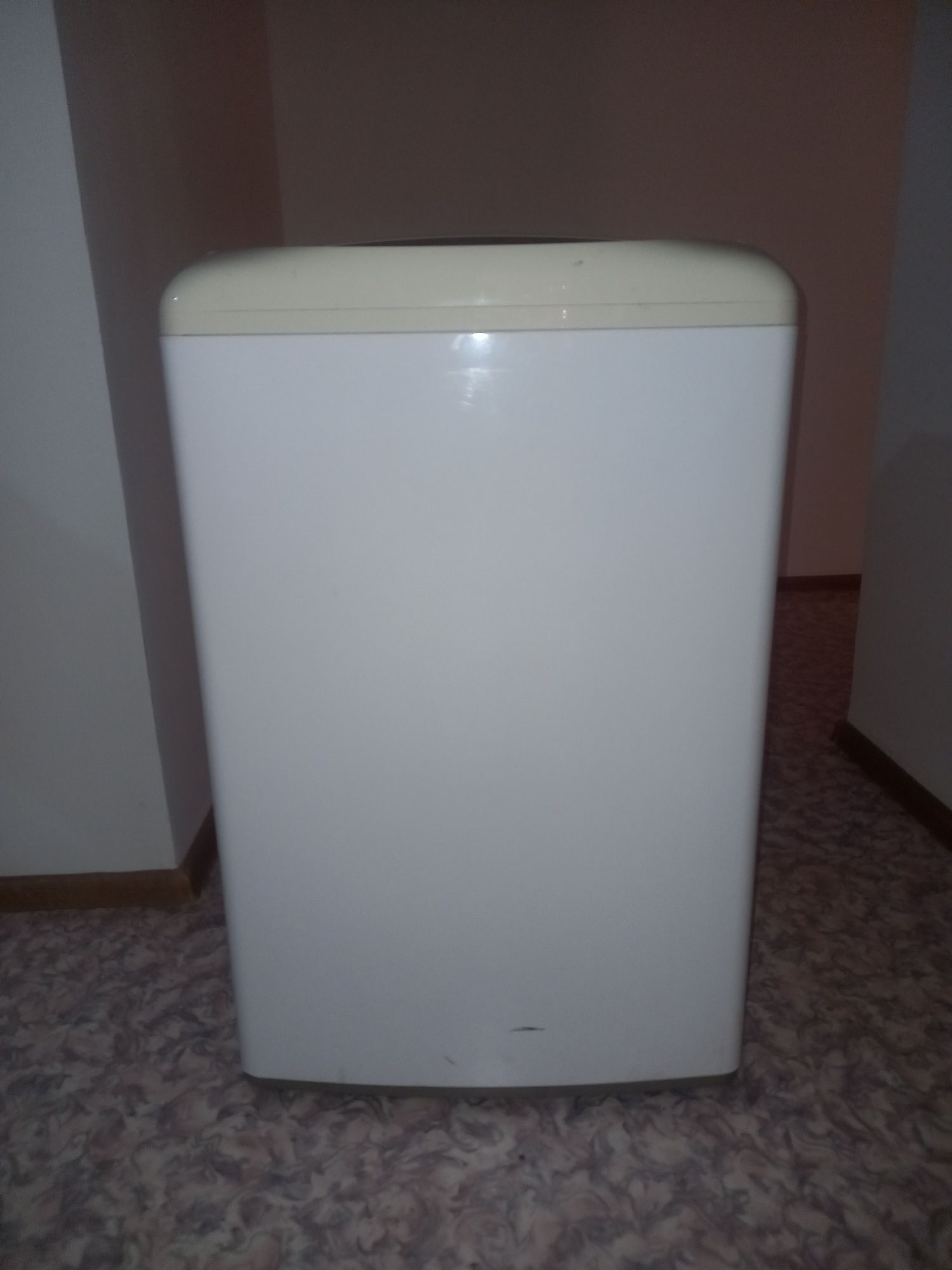 Продам Стиральную машину     LG