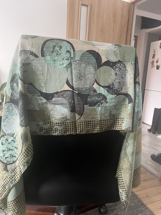 Esarfa vascoza noua fara eticheta