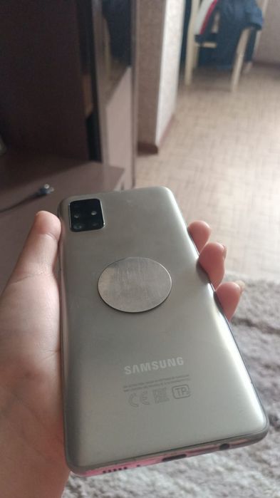 Samsung A51 телефон