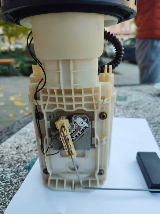 Бензинова помпа, с кошницата, за Голф, Поло, Сеат, Ауди и Шкода