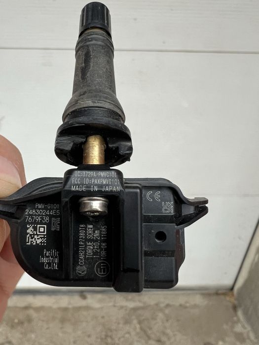 Продам оригинальные датчики давления TOYOTA.