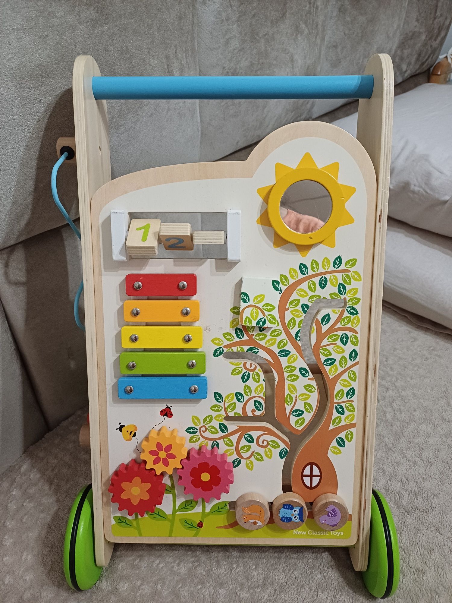 New Classic Toys Многофункционална дървена проходилка

Дървеното много