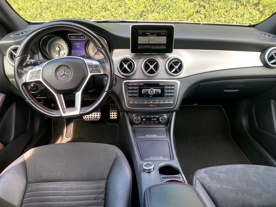 Mercedes Benz GLA Pachet AMG