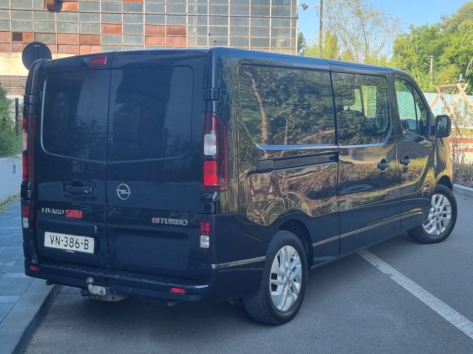 Opel Vivaro 1.6 D cabina dublă in perfecta stare