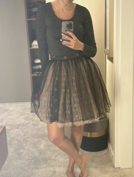 Fustă tulle cu buline, purtată o dată