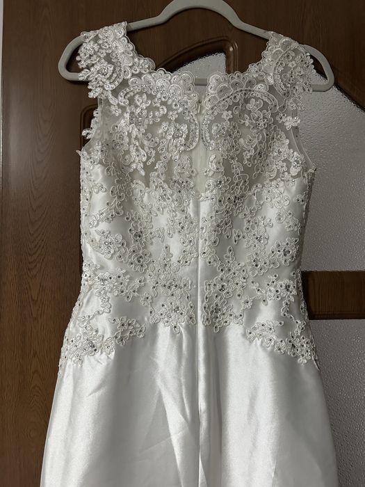 Rochie mireasa noua