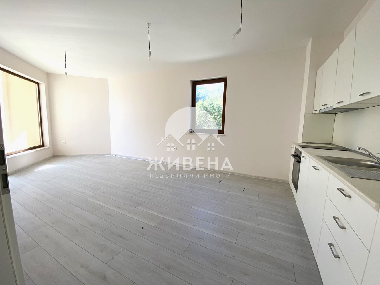 Продава 3-стаен апартамент, До ключ, м-т Кабакум, площ 115 кв.м