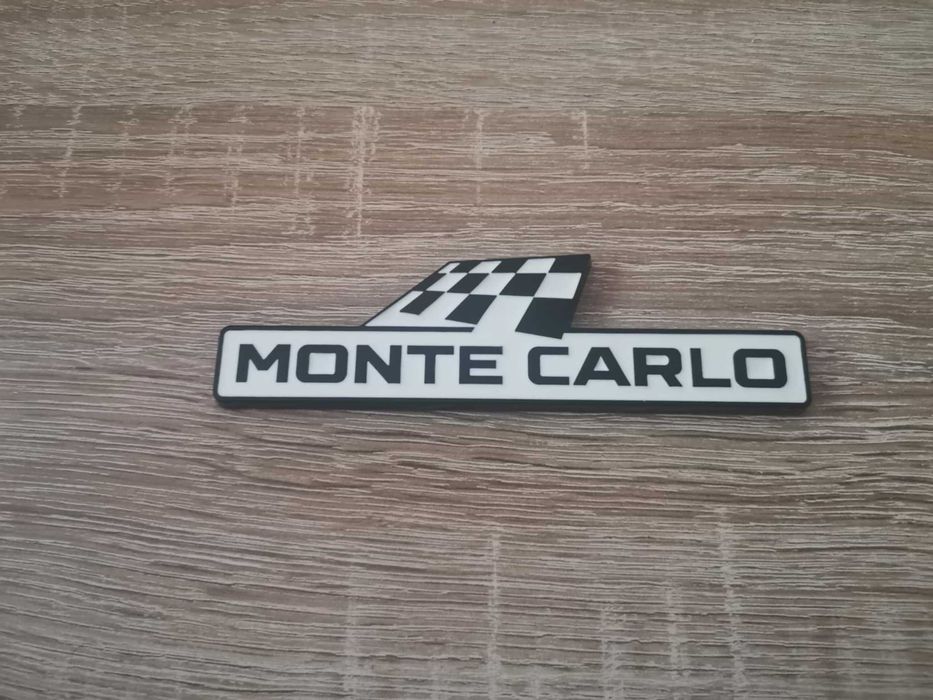 емблема Skoda Monte Carlo черно с бяло