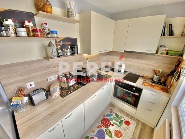 Дава се под наем Къща в Бургас, Сарафово - 128 кв.м за 1600 € - Снимка #2
