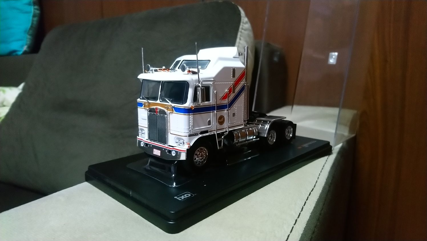 Модели на автомобилчета в мащаб 1:43