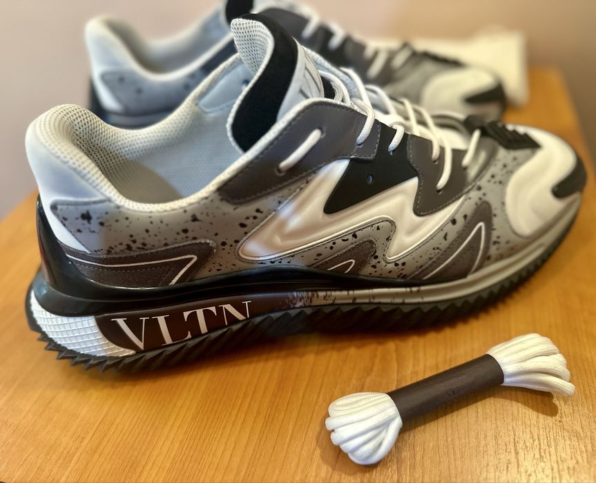 Valentino Garavani Wade runner