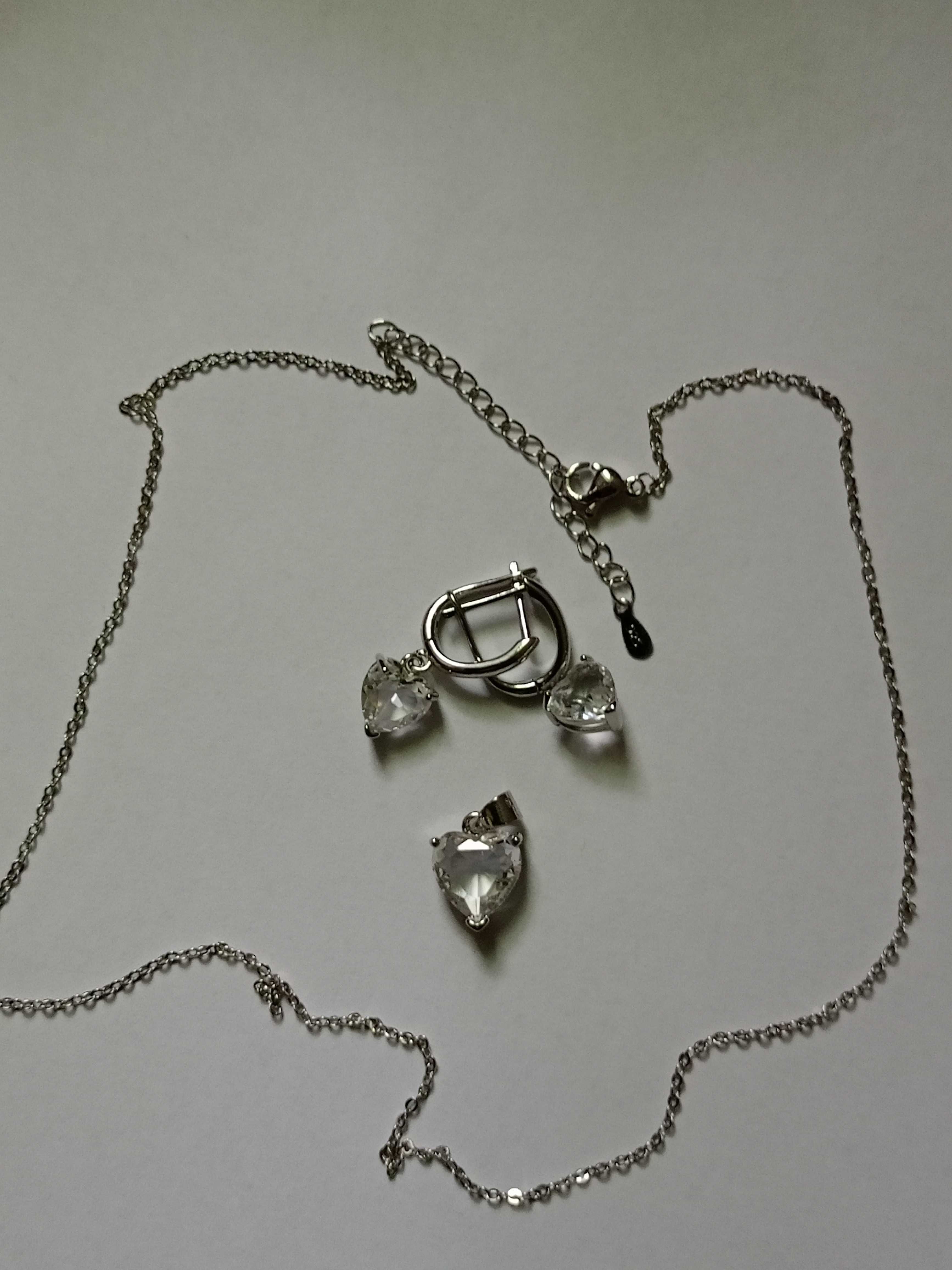 Set bijuterii din argint Elegant în formă de inimă cu cristale
