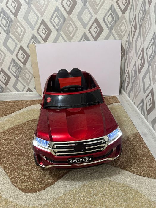 Машина для малышей.