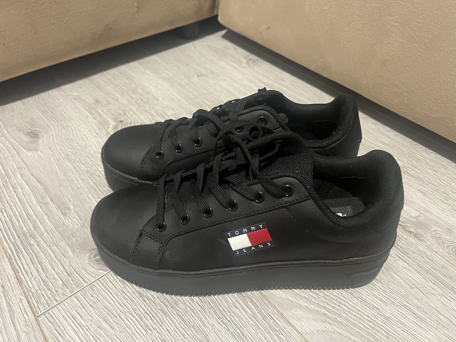 Adidasi dama Tommy Jeans