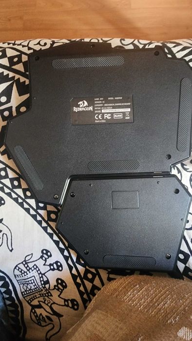 Redragon DITI K585 – механична геймърска клавиатура за една ръка
