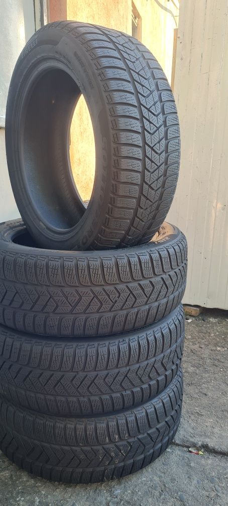 Set 4 Anvelope Pirelli 215 55 R17 . M+S. Dot 2019