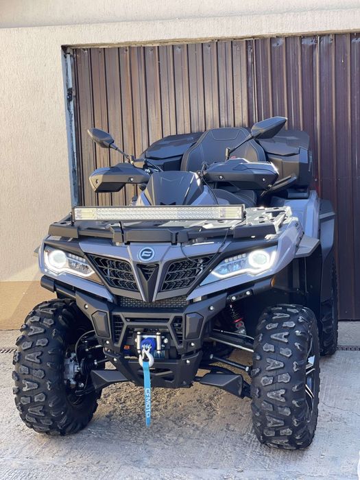 Vând  cf moto 850 anul 2023 luna 7