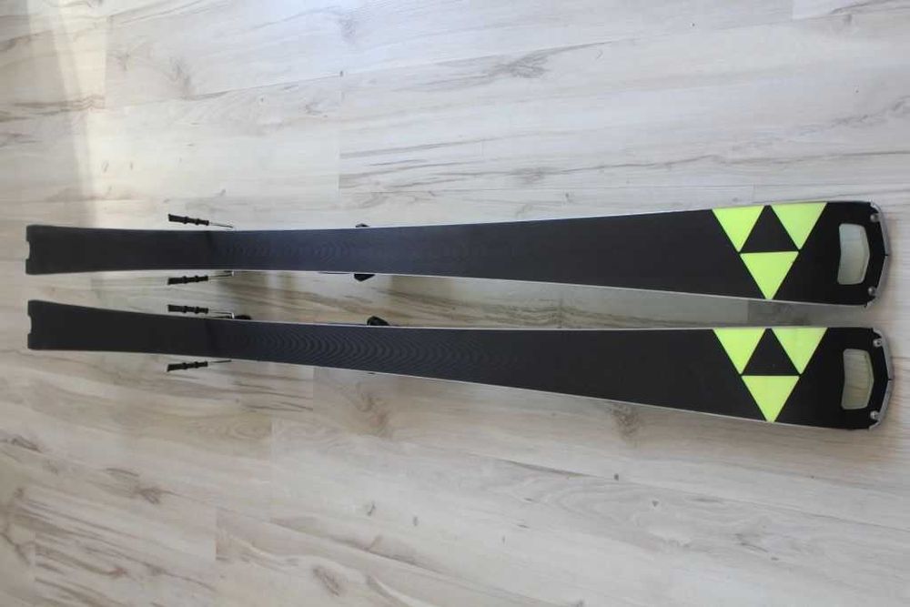 FISCHER RC4 World Cup SC 160cm, 155cm, 150cm  2025