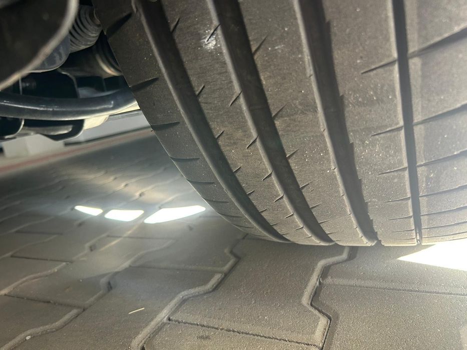 Anvelope  auto mărime 22