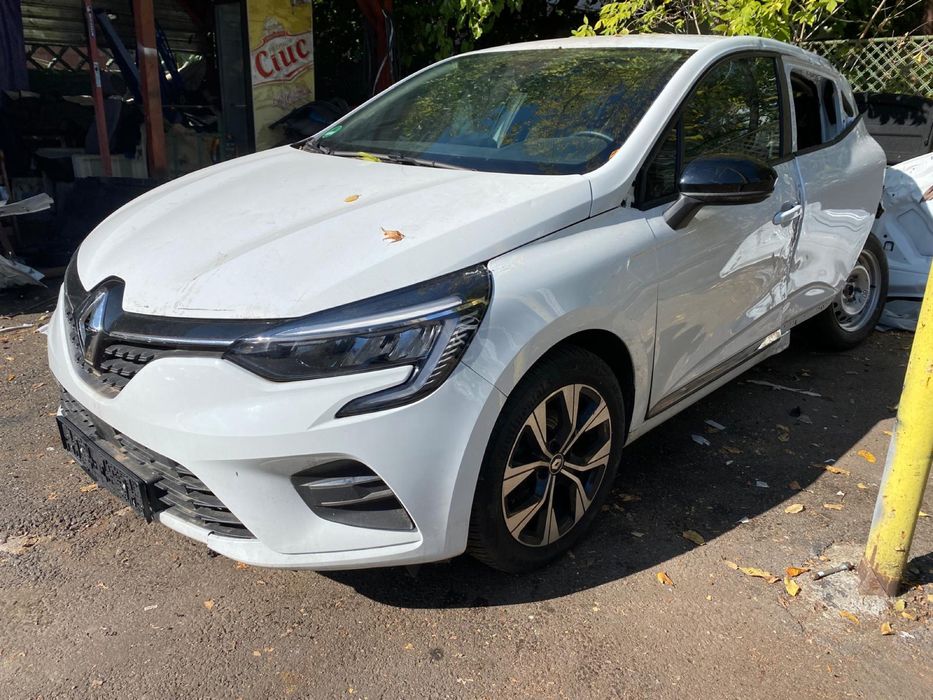 Renault Clio  5 Automat An 2023 - Avariat