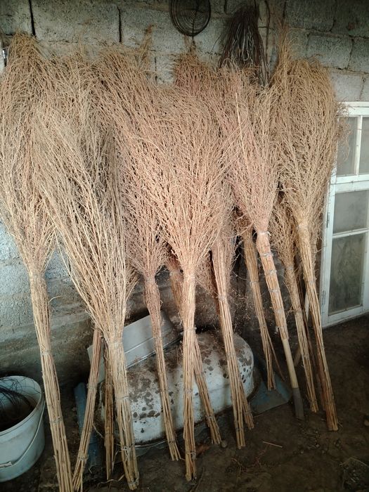 Supurgi sotiladi 30 ta