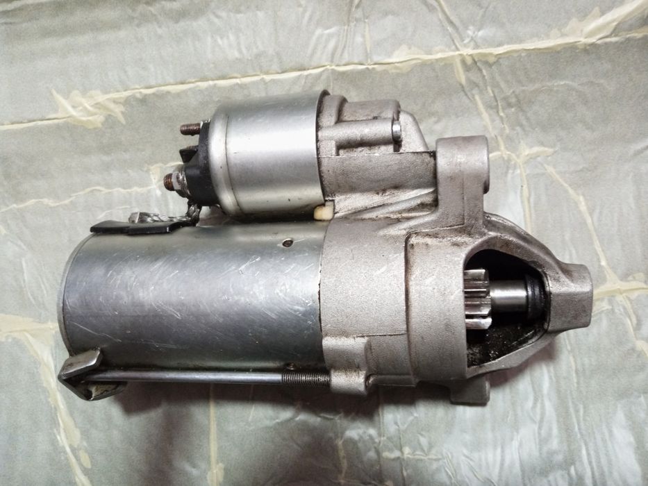 стартер на Ларгус