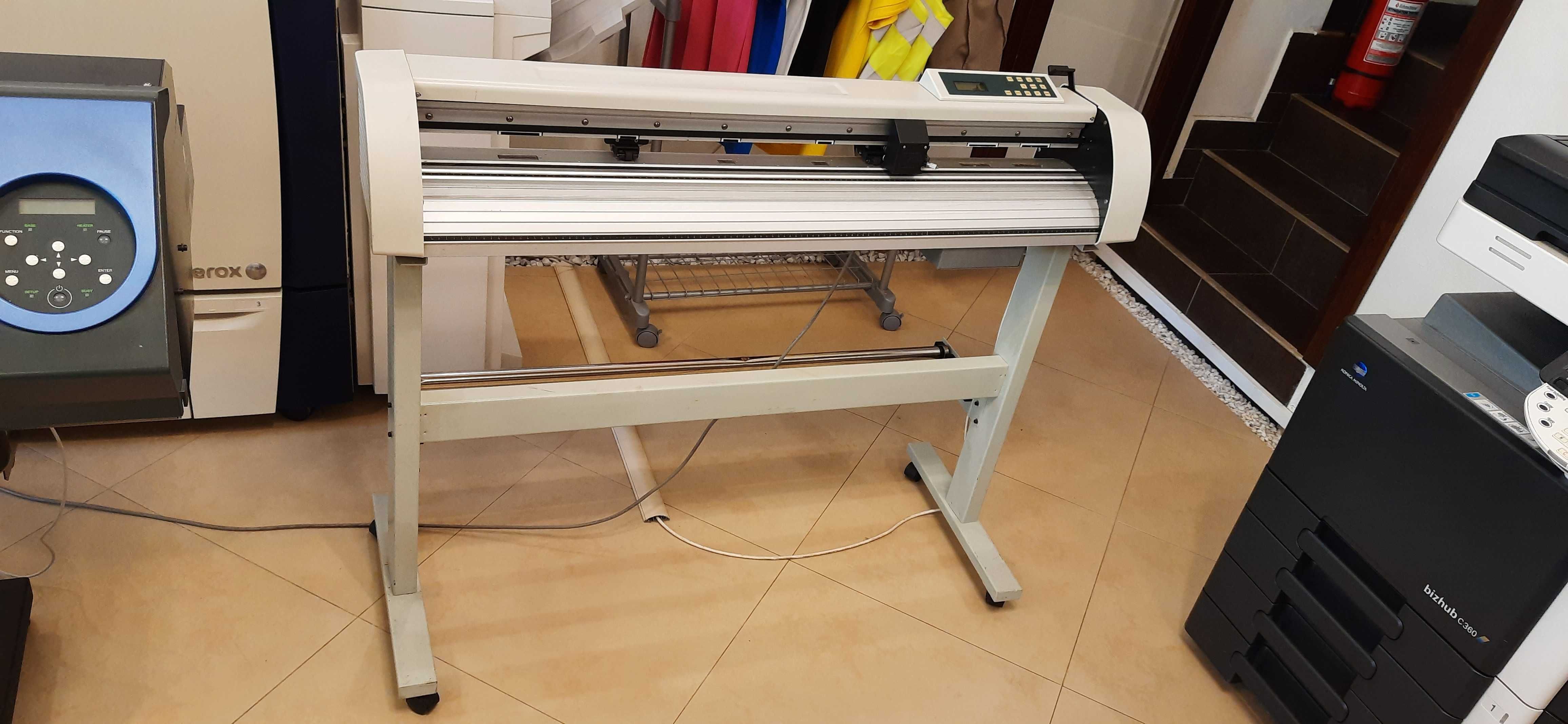 Cutter-Plotter RedSail - 110 cm latime plot