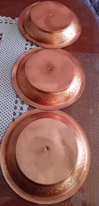 Медни чинии, калайдисани отвътре,  3 броя.