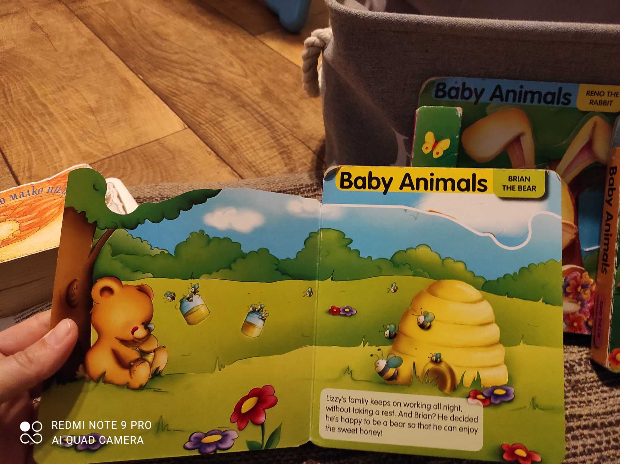 Детски книжки на английски!  Baby Animals, подходяща и за ученици.