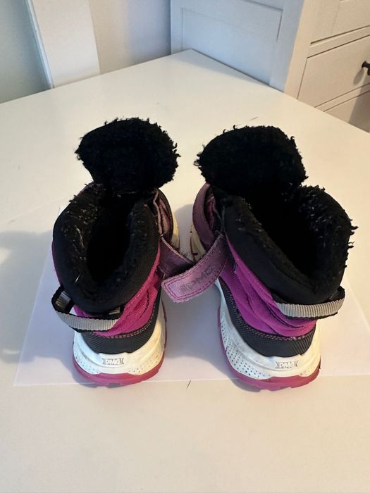 Ghete de iarna fetite