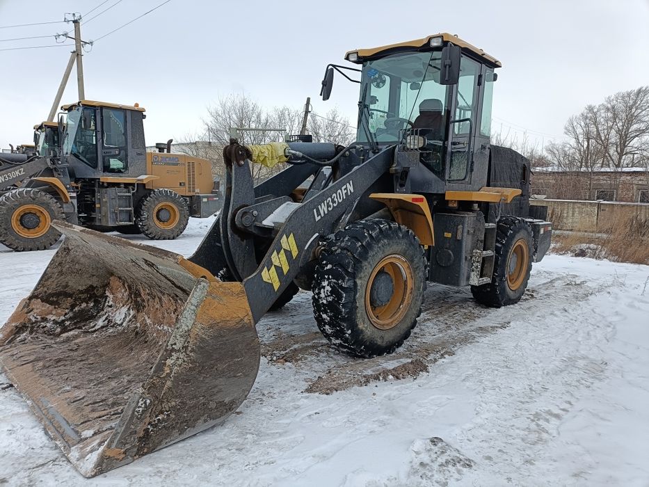 Услуги погрузчика 24/7 в любое время . Работа любой сложности.