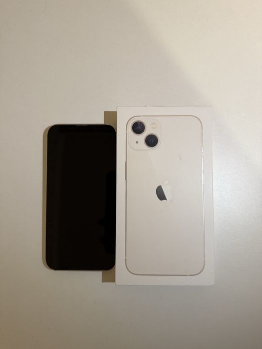 Продам IPhone 13