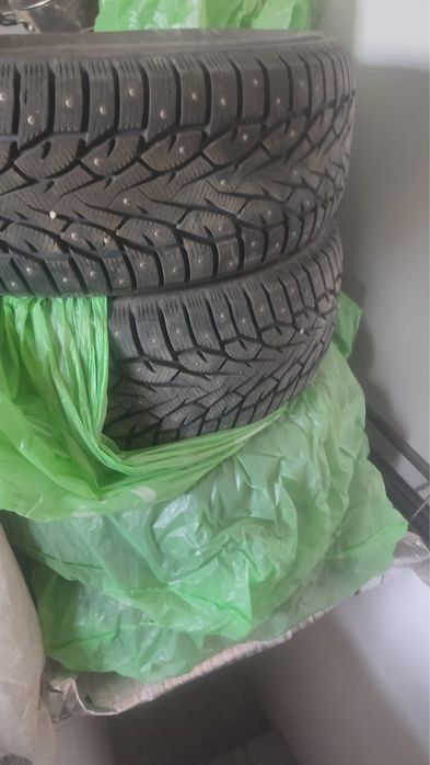 Шины б/у шипованные